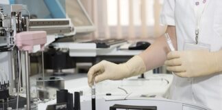 Jak przywitać się z nowymi pracownikami?