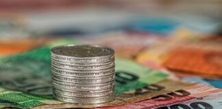 Jak 15 latka może zarobić pieniądze? Jak 15 latka może zarobić pieniądze?